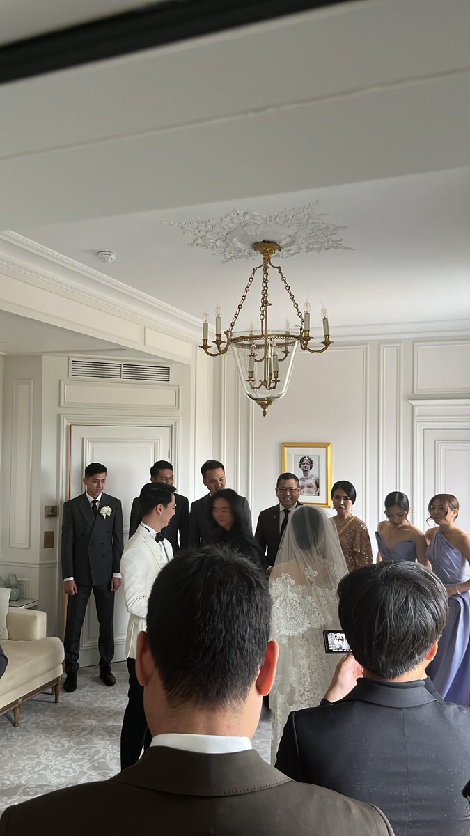 The Wedding Day 
Kevin Sanjaya Sukamuljo &amp; Valencia Herliani Tanoesoedibjo 🤵🏻👰🏻‍♀️

Thursday, March 23, 2023 
Paris, France 
#KevinValenInLove