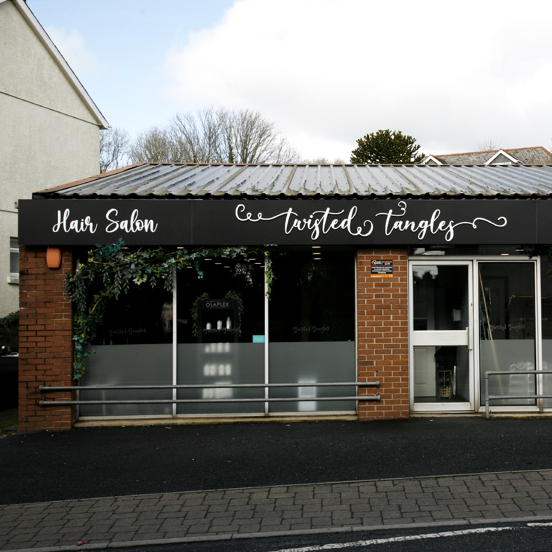 Signspeed's tweet image. 9metre Fascia with Stand-Off Acrylic Lettering for Twisted Tangles in Kilgetty! Looking for a wow entrance for your salon or shop? Give us a call ☎ on 01646 651799 or email us 📧 at mail@signspeed.com 
#serioussignsolutions #signage #signsdesignprint #3dlettering #shoplocal