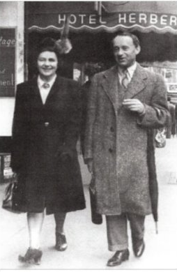 twts_phil's tweet photo. Tarski and Gödel 1935 photo taken (I think) by Maria Kokoszyńska-Lutmanowa (pictured below with Tarski in Paris the same year) [both pics likely sourced from "Alfred Tarski: life and logic" h/t @kroftopkin ] https://t.co/szehAMu4b2