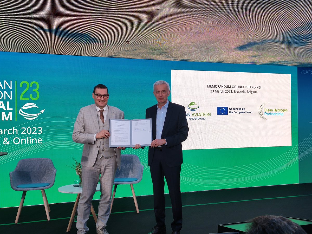 Clean Hydrogen Partnership (@cleanhydrogeneu) on Twitter photo 🔊Hydrogen technology for cleaner skies: The Clean Hydrogen Partnership and Clean Aviation Joint Undertakings sign Memorandum of Understanding to strengthen cooperation on research and innovation.
Read more here: bit.ly/407uLWx
<a href="/CleanHydrogenEU/">Clean Hydrogen Partnership</a> <a href="/clean_aviation/">Clean Aviation</a> 🔊Hydrogen technology for cleaner skies: The Clean Hydrogen Partnership and Clean Aviation Joint Undertakings sign Memorandum of Understanding to strengthen cooperation on research and innovation.
Read more here: bit.ly/407uLWx
<a href="/CleanHydrogenEU/">Clean Hydrogen Partnership</a> <a href="/clean_aviation/">Clean Aviation</a>