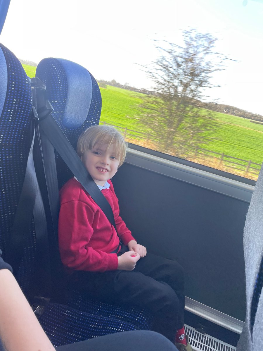 Hazel_Yacademy's tweet photo. Off we go to Magna as part of our learning on materials &amp; structures 👨‍🔬👩‍🔬 https://t.co/LbuExnJhyj
