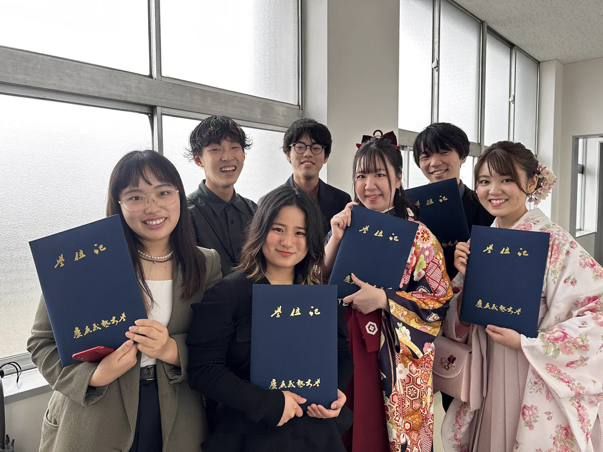 堀優衣 年収
