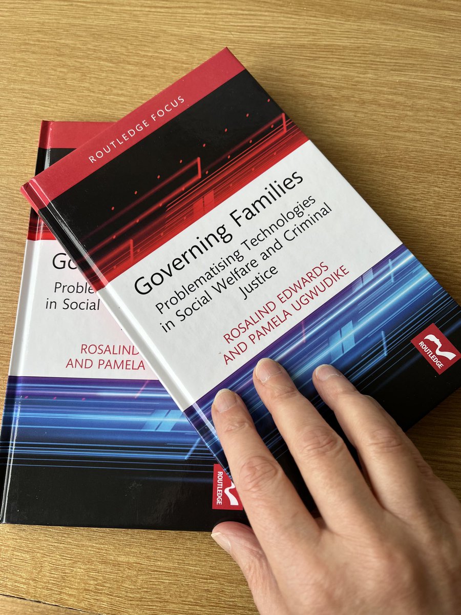 RosEdwards2's tweet photo. At long last, I have actual copies in my hands! https://t.co/vgVu5K2ZSi