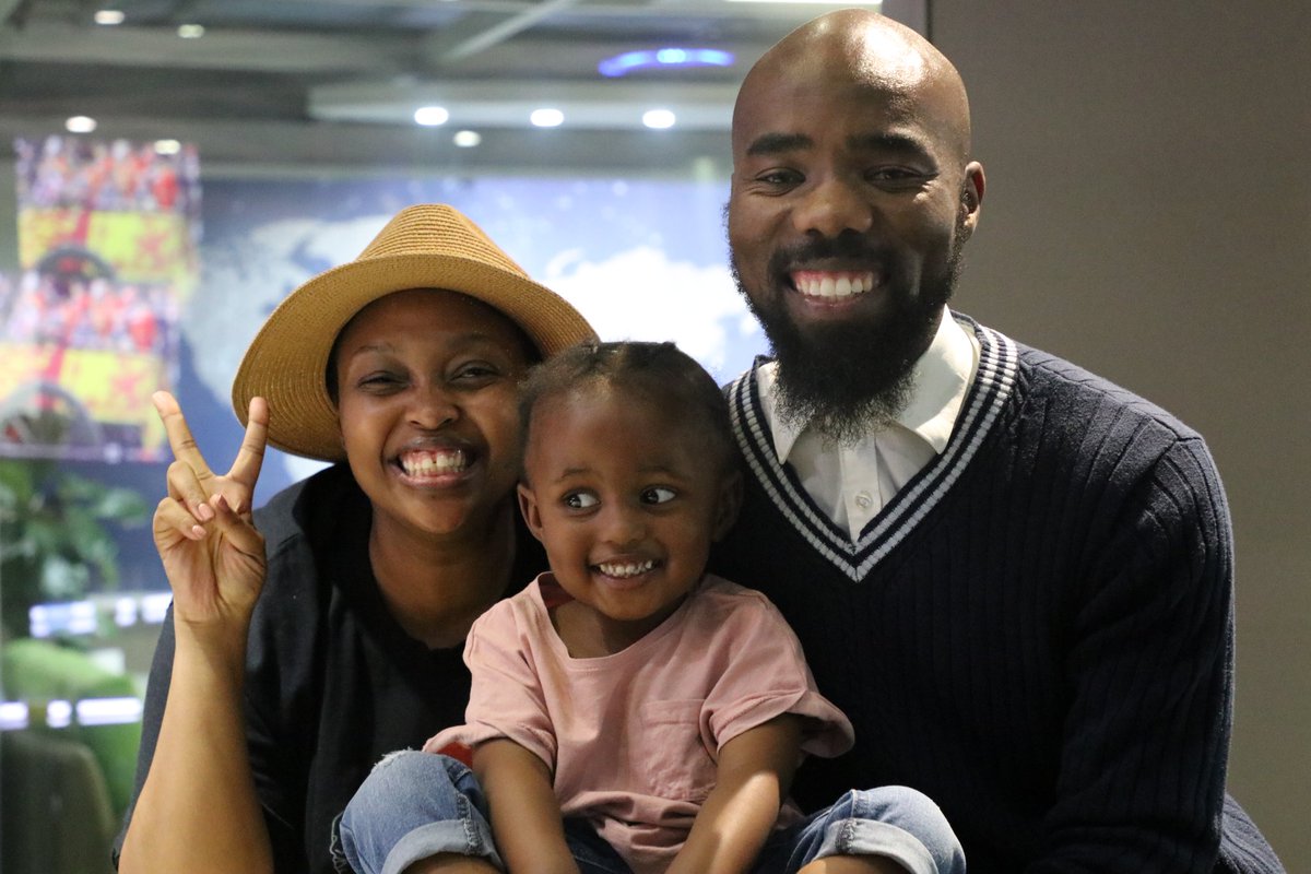 AfricaFactsZone's tweet photo. In 2022, South Africa's 2-year-old  Lethukthula Bhengu made the news for being able to read and write.

She won the 2023 Nickelodeon Kids' Choice Award for Favourite African Kidfluencer at the age of 3. https://t.co/5AMVFM3524
