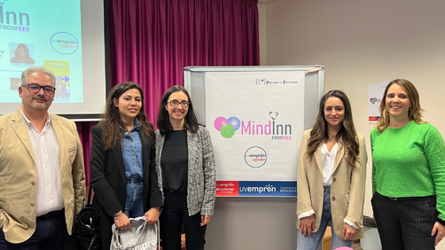 Ayer por la tarde estuvimos en la Universidad de Valencia realizando una charla a los estudiantes del Postgrado de Nutrición.
Queremos dar las gracias por la acogida que recibimos, así como, el interés de alumnos y profesores por Natural Greatness.
#naturalgreatness #nutricion