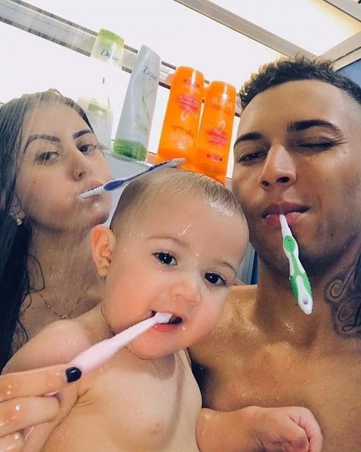 Que Deus permita que eu ainda viva esse momento 👨‍👩‍👧❤️