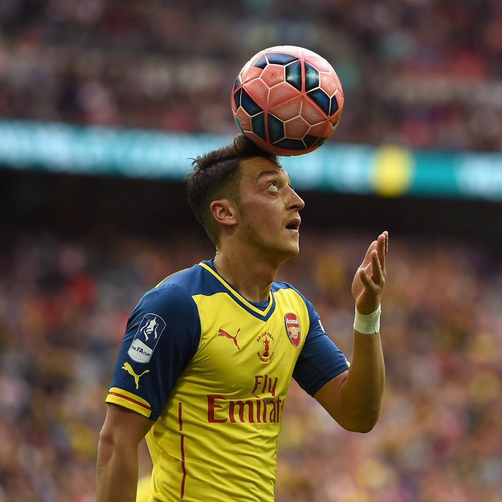 Gunnersc0m's tweet photo. Is Mesut Özil an Arsenal legend? https://t.co/6u2hknLt7z