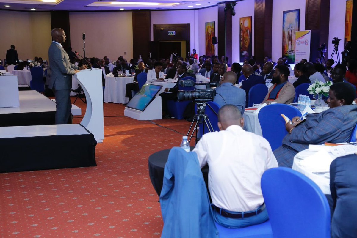 PrincessCheris4's tweet photo. PSST of @mofpedU, Mr @rggoobi presenting the inaugural Debt & Development Policy Dialogue at today 23rd Mar 2023 @kampalaserena.
"I am delighted to welcome you...we hope to have a candid discussion with all key stakeholders on matters relating to public debt in Uganda.
#UGDebt23 https://t.co/7kooLxi5p1