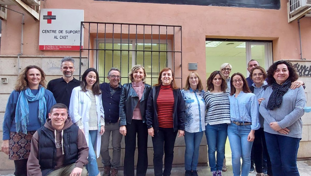 HGUVALENCIA's tweet photo. 🔊 El @AjuntamentVLC y el @HGUVALENCIA refuerzan la atención sanitaria a las personas sin hogar con una consulta de proximidad mediante el programa de voluntariado #Ptokenia
📍C/ dels Soguers. Martes y jueves, de 16.00 a 19.00 horas
👉 https://t.co/RztqoajLXO https://t.co/WxyDKqcY8K
