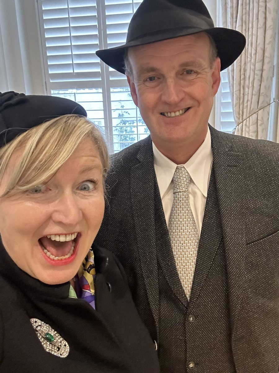 liz_fenwick's tweet photo. Sometimes research is hard… off on the Orient Express #bookten https://t.co/Mdgpj8uiwv