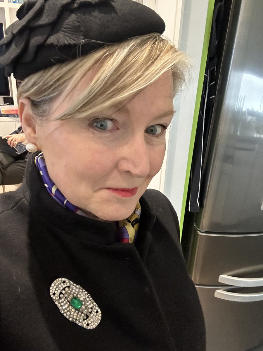 liz_fenwick's tweet photo. Sometimes research is hard… off on the Orient Express #bookten https://t.co/Mdgpj8uiwv