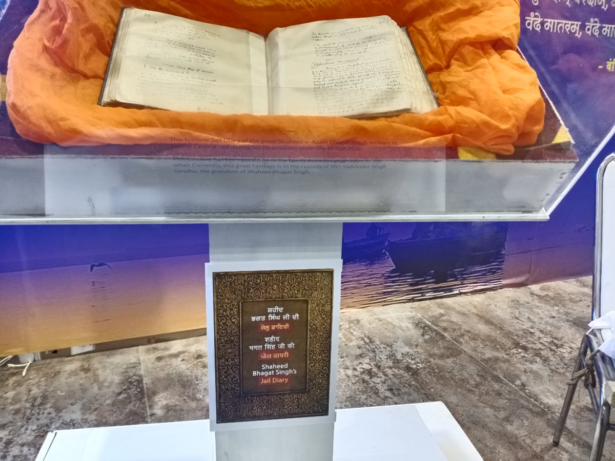 authorgurpreetd's tweet photo. Bhagat Singh's handwritten diary during his time served in jail. 

Captured by @authorgurpreetdhariwal 

Location: World Book Fair 2023 

#BhagatSingh #bhagatsinghji #bhagatsinghdiary #handwrittendiary #diary #MartyrsDay #martyrs #handwrittennotes #handwrittenquotes #handwritten https://t.co/JFTHt4vWs9