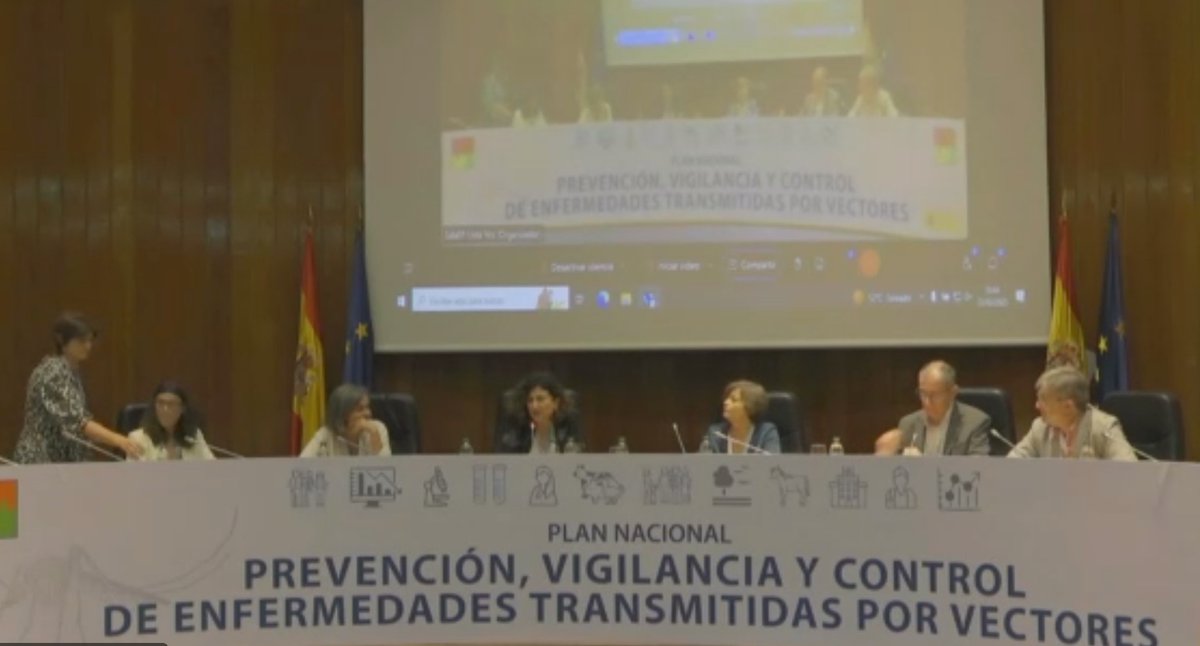Mosquito_Alert's tweet photo. Empieza la 1a mesa sobre salud humana y coordinación, moderada por María José Sierra Moros, de #CCAES, @sanidadgob.
<En cuanto tengamos las conclusiones de esta jornada, esperamos tener un buen plan para abordar estas #enfermedades> https://t.co/NvlCRchkMW