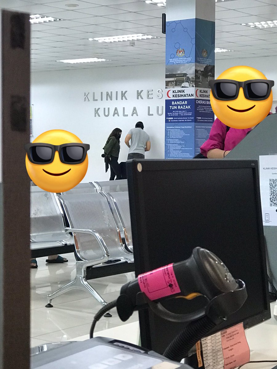 asamcelagi's tweet photo. lawaaaa gilaaa bakal isteri Fadlan Hazim tgk depan2 tadi!! Dia dah nak khawinnn.. Datang klinik kl tadi nk buat ujian saringan hiv dahh 🥰🥰 Sama padannnn! Aku yg daftarkan bakal bini dia tadi 😂😂 mcm takpercayaaaa https://t.co/b6nrvixBEk