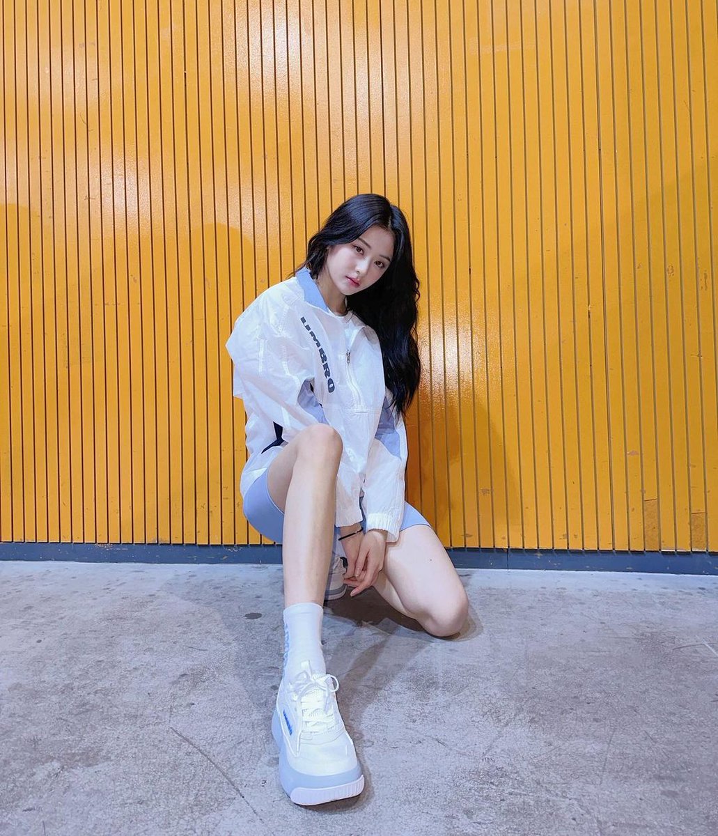 Yurrjin's tweet photo. "Let's run today!" Yunjin exclaimed with enthusiasm, lacing up her trusty pair of Bigter shoes. 

With each stride, she felt the supportive cushioning and durable grip of the shoes beneath her feet, propelling her forward with ease. https://t.co/dMqqQ6mW2y