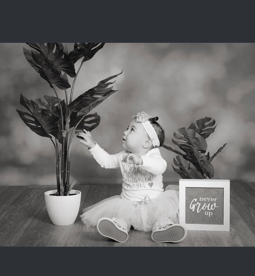 knikkibernard's tweet photo. Exactly a year ago today my precious baby was born ❤️ I love seeing her grow and explore ! HAPPY 1st BIRTHDAY https://t.co/F6pDYUzsMq