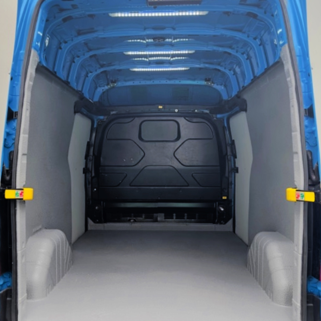 vehicleaccltd's tweet image. A Ford Custom has come in for the following to be supplied and fitted: • Speedliner in light grey, Grey poly lined rear doors &amp;amp; a roof mounted vent
Call or email us today for a FREE quote
0117 379 0279 / sales@vehicle-accessories.net
#vehicleaccessories #speedliner #speedlining