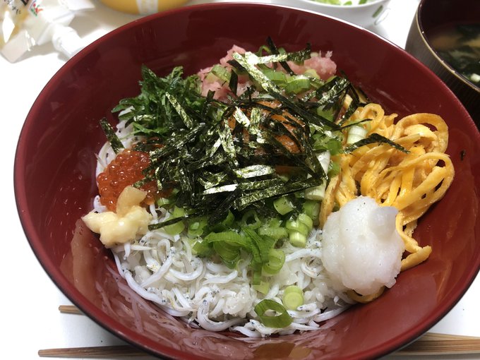 しらす丼美味しい(*'～`*) 