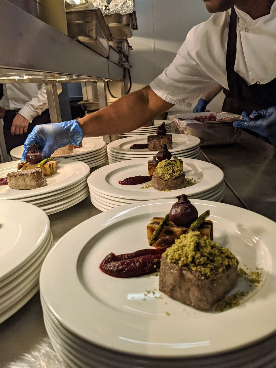 Our chefs are always striving for the best. Each dish you taste is infused with creativity, fresh seasonal ingredients and love. 

#graysons #farmers #liveryhall #barbican #dinner #catering #londonevents #londonvenues #uniquevenues #plating #beef