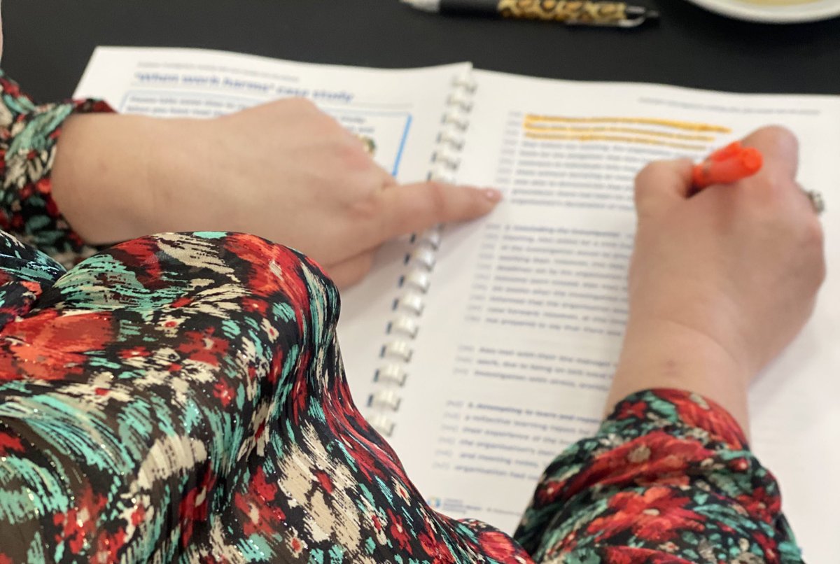 Delegates are working through a case study to identify potential red flags, areas of concern and potential areas of harm that can take place running employee investigations. @HEIW_NHS #reducingharm