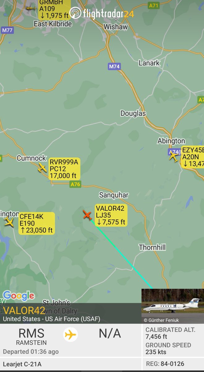 BloodyPolitics's tweet photo. Quickly followed in to land by ๐บ๐ธ USAF Learjet #VALOR42 84-0126 from Ramstein. Both have ladies at the controls.
๐ฎโโ๏ธโ
https://t.co/yPVDDxasrh https://t.co/06fal8IiB9