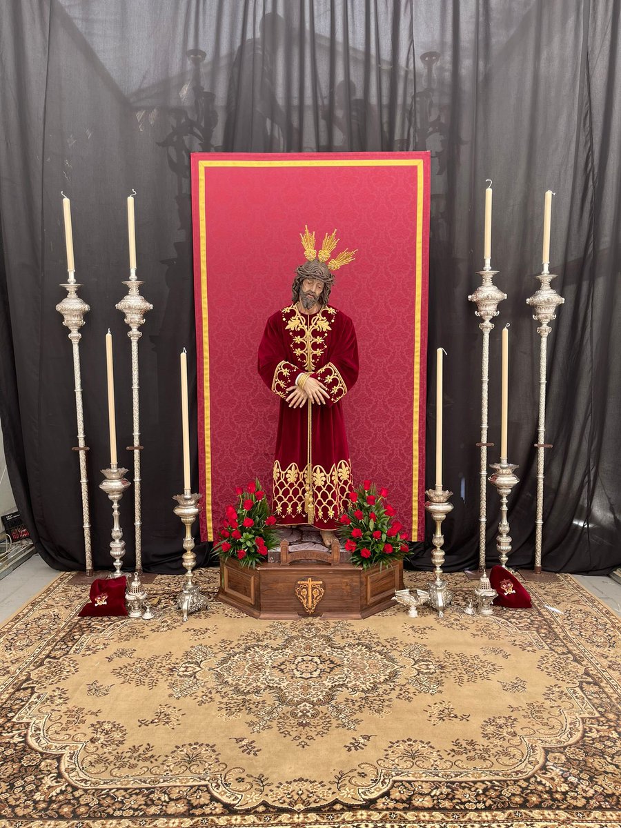 AbnegacionSB's tweet photo. Nuestro Padre Jesús de la Abnegación se encuentra en solemne besamanos para todos los devotos en la capilla.

⛪️ C/Jazmineras
🕙11:00h - 14:00h y 17:00h - 21:00h.

#abnegaciónsevilla23 https://t.co/dhERxEk8vN
