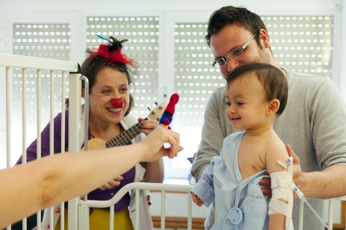 payasospital's tweet image. Recibimos nuevamente el apoyo de la Conselleria de Educación, Cultura y Deporte, a través de una subvención que hará posible nuestras divertidas actuaciones terapéuticas a los menores hospitalizados en ocho hospitales de la Comunitat Valenciana. ¡Mil gracias! @GVAculturesport