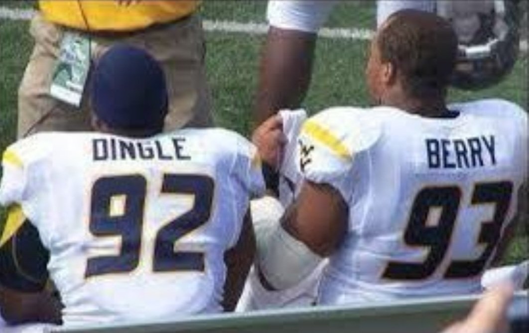 00WabiSabi00's tweet photo. @Mr_FAOSchwartz @MrKdub Don't forget about @Sdot_Berry
Let's GOOOO Mountaineers! #WVU https://t.co/mrjHOVxXqQ