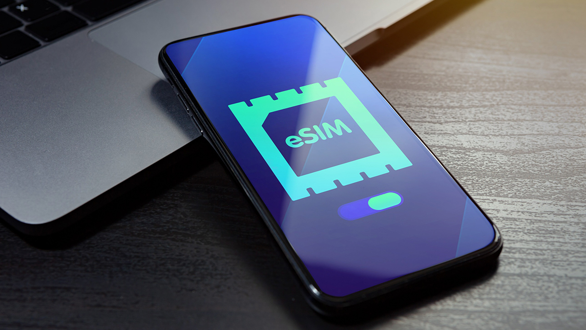 Internet of things market set to drive eSIM adoption. Read more here ow.ly/55Zn50NpStq.  #IoT #Internetofthings #technology #industrynews