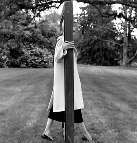 literlandweb1's tweet photo. "No puedes huir de ti mismo por el mero hecho de trasladarte de un sitio a otro. No se logra nada así".
Ernest Hemingway
📷Rodney Smith https://t.co/M6uvBBiS70