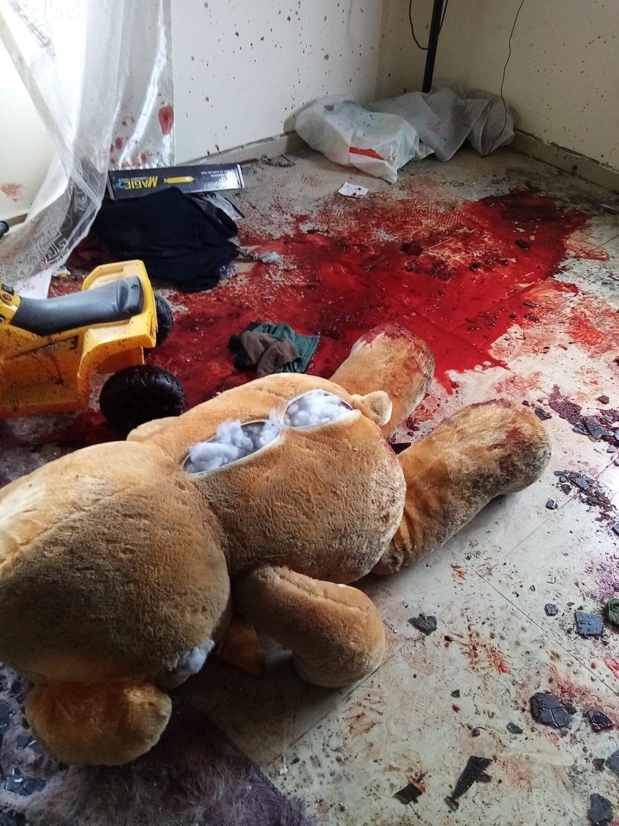 Timesofgaza's tweet photo. Pictures from the house where a Palestinian was killed by the lsraeli occupation forces east of Tulkarm. https://t.co/9fgE6ZT077