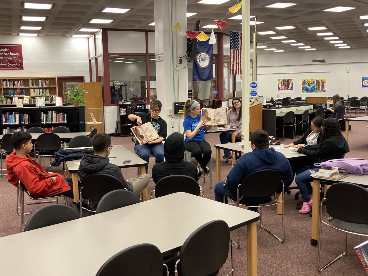 Unity Reed Lion Library 📚🦁 tweet media