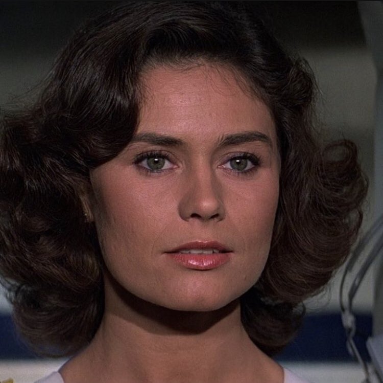 Feliz cumpleaños para la actriz francesa de origen italiano Corinne Cléry quien actuó de Corinne Dufour una chica Bond en la película Moonraker(Misión Espacial) de 1979 de parte de James Bond Panamá felicidades . #bondgirls #007🔫 #bondjamesbond