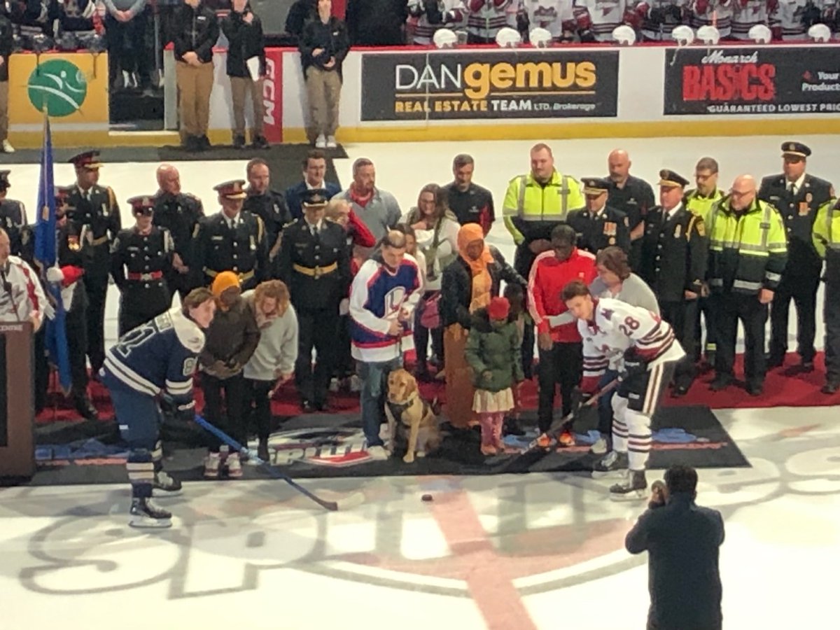 #WindsorSpitfires - Abdelfaradj, his sister Soumaya, his little sister, brother along with Mom.