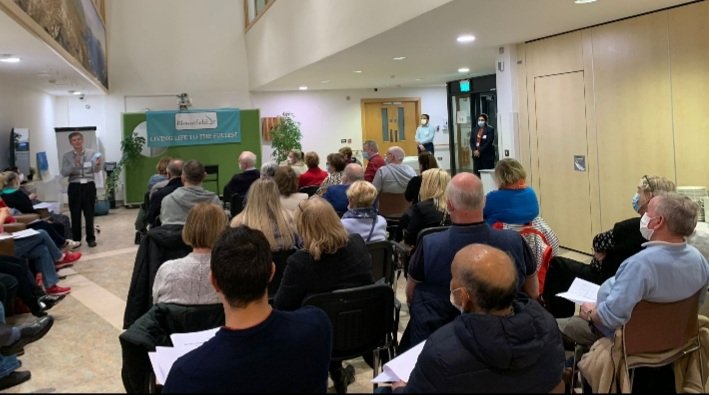 A great turnout at our HD Cafe event with @Bloomfield_MHS to mark #BrainAwarenessWeek2023 last night. Members of the MDT team discussed the need for early investment in brain health to improve quality of life in #huntingtonsdisease #InvestInBrainHealth @slaintecare @HSELive