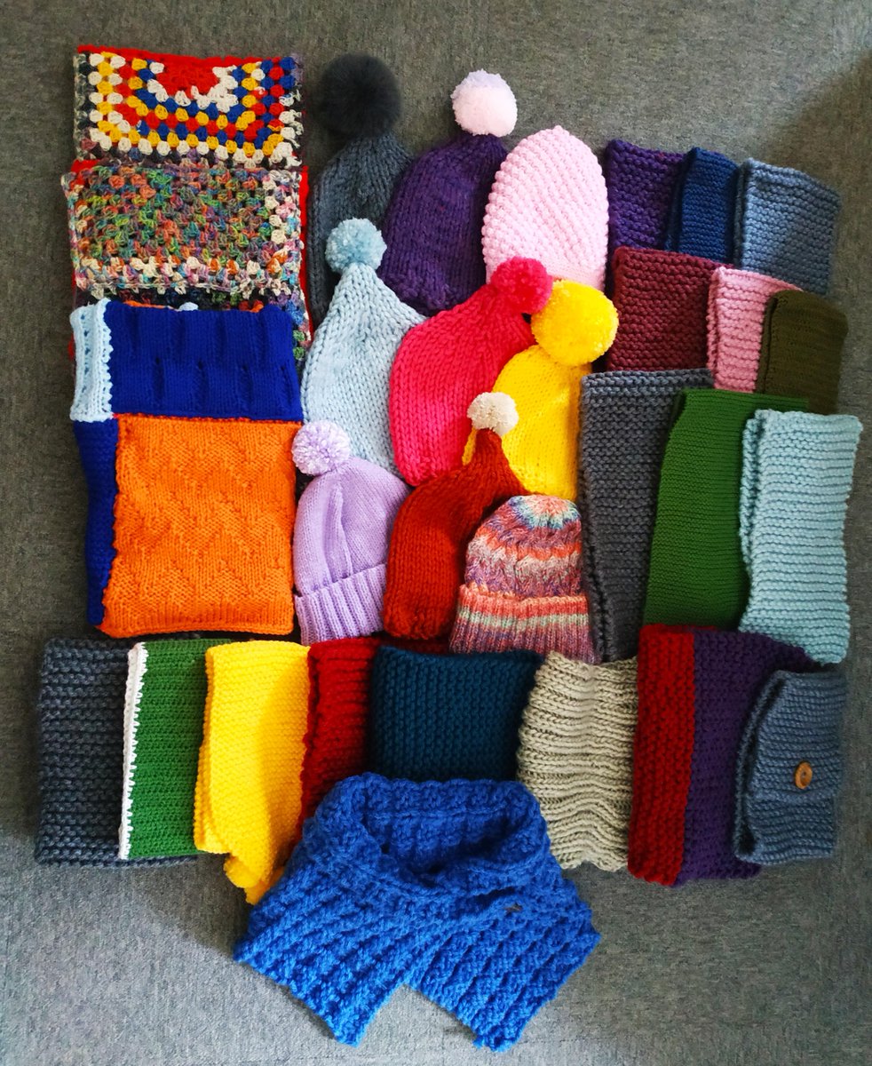 Service @EpsomCSixth & M4s have learnt to knit & crochet hats, knee blankets & scarves which we donated to @epsomstmfamily for parishioners in need.Wonderful to hear a hamper is on its way to a clinic in cyclone hit Malawi. Amazing! #communityspirit #service #volunteeringmatters
