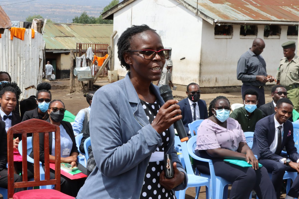 SchoolofLawKE's tweet photo. Last Saturday our ATP students visited the Nakuru GK Prison. They offered free legal advice to the inmates with the help of Ms. Anastasia Otieno a Principal lecturer at the School.
#Legalaidservices
#KSLStudents
#KSLTeam
#accesstojustice
#prisonvisit https://t.co/zWGblPOl5F