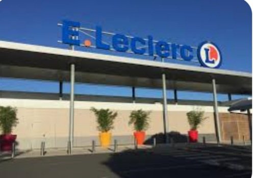JPhilippebrun's tweet photo. [#Ess - Signaler] 👍 Merci à l'hyper @Leclerc de #Lagord (17) d'avoir #réferencé et mis en bonne place les excellents #yaourts nature au lait entier 100% 🇨🇵 de la #Scic @C_qui_le_Patron ! 😉 #SoutienAuxProducteurs #ConsommAction cc @les_scop @EquitableFrance @NicoChabanne ⤵️ https://t.co/FS5bcxjdnc