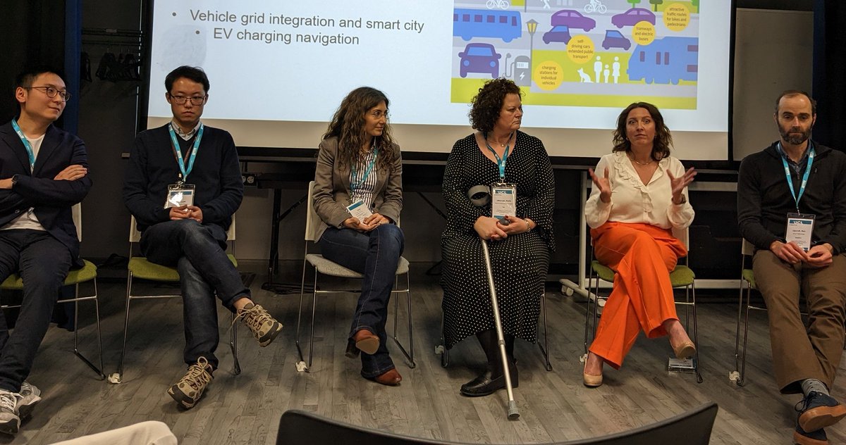 AmandineFlachs's tweet photo. Back to @ucl yesterday with @_Alex_Borghi_ for @uclrobotics seminar on #Robotics for smart &amp; sustainable #mobility.

#autonomousVehicules #selfdriving https://t.co/93DAgtNou8