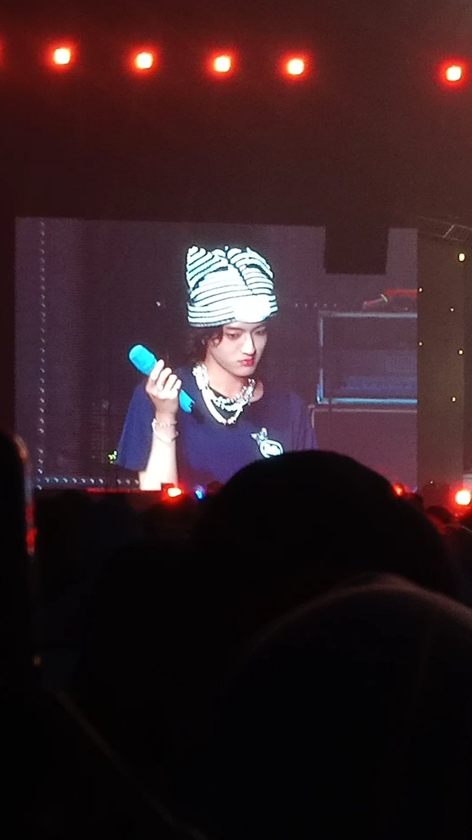 harvtns's tweet photo. Mmf yh ketinggalan tp ak seneng ketemu @treasuremembers especially my bby haruto🥹🥹💙💎 hope we can meet again!! https://t.co/QbzdHMFUxj