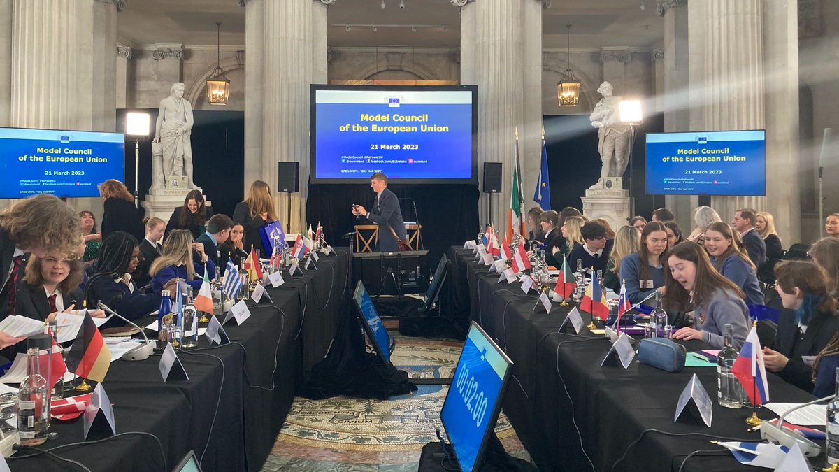 PLinIreland's tweet photo. Do you know who won the Model Council of the EU 2023 Debate for secondary schools earlier this week?? The school representing Poland - @scmpswinford did!🥳💪👏
Congratulations to the fantastic students & teachers! Ambassador @sochanska was delighted to support them!
@MariaWalshEU https://t.co/WRgJNQTytC
