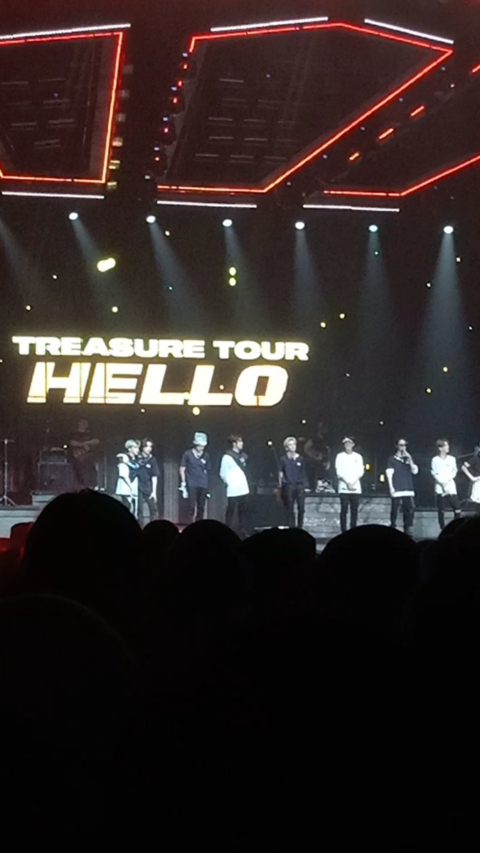 harvtns's tweet photo. Mmf yh ketinggalan tp ak seneng ketemu @treasuremembers especially my bby haruto🥹🥹💙💎 hope we can meet again!! https://t.co/QbzdHMFUxj
