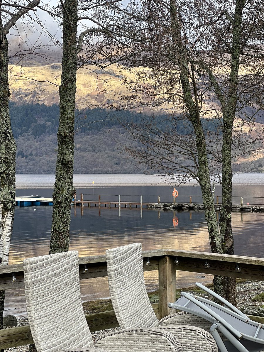 b2b_cast's tweet image. Busy couple days with this beautiful view editing our upcoming documentary with @HannahLaingDJ 🤫