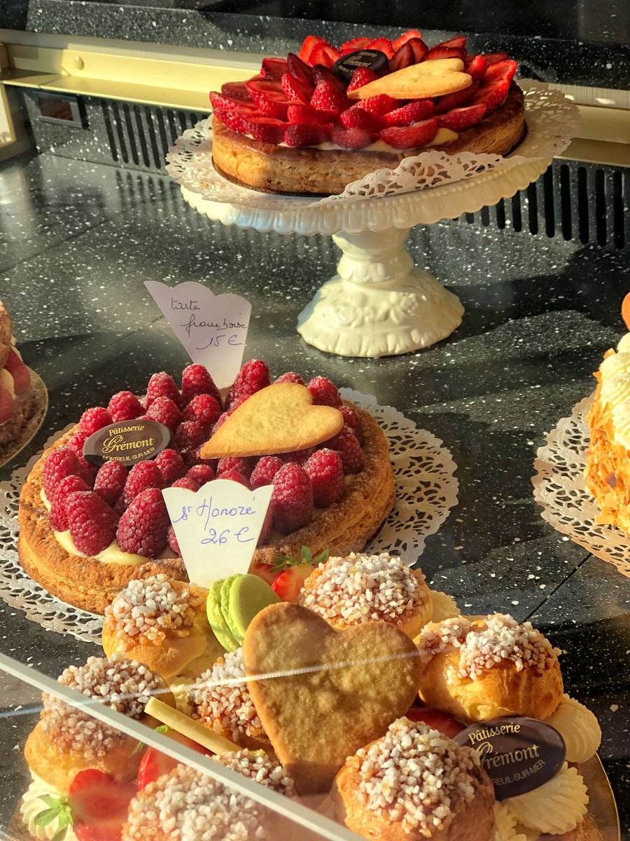 Daily #photooftheday from #France Friday = cake. French Cake. That is all.
#thegoodlifefrance #FridayVibes