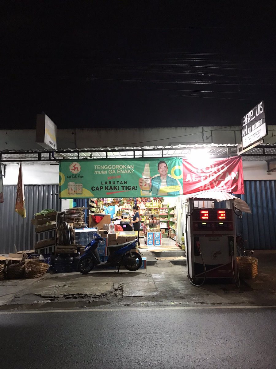 merapi_uncover's tweet image. *Telah hilang*

1 lusin kaos frontiera X 976stud di area seturan, hari sabtu tanggal 18 pukul 23.50, saat kami telah melakukan COD di berbagai titik COD. Kami beristirahat di warung kelontong dan 1 lusin kaos yang berada di motor diambil orang. |@976Stud