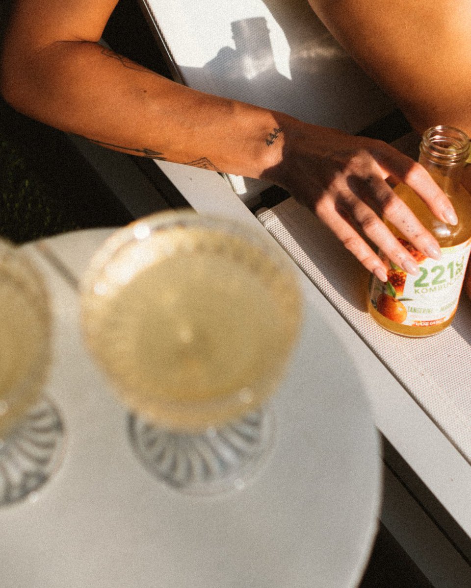 kombucha221bc's tweet photo. 🥂 cheers to BOGO @Publix 

Offer valid 3/23 - 3/29 

#bogo #publix #publixbogo #womenowned #florida #kombucha #kombucha221bc #sarasota #smallbusiness #shoplocal https://t.co/EAO8hSOOVc