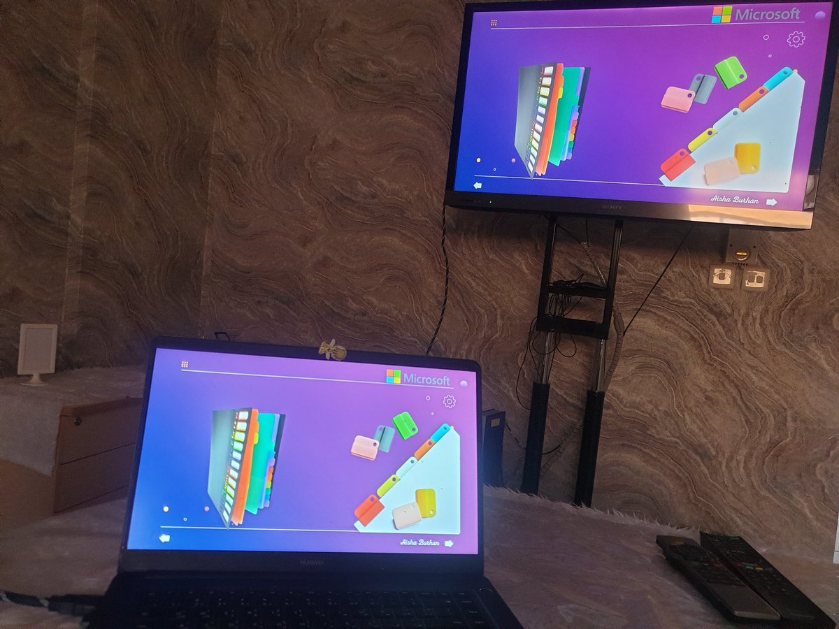 shosho_burhan's tweet photo. تم بحمد ختام الورش الاربعة التقنية المقدمة لإدارة الامن والسلامة  بورشة ( استخدام برنامج دفتر الملاحظات كسجل إنجاز) #Microsoft_OneNote
@abeermehdar https://t.co/EEuheZ44AX