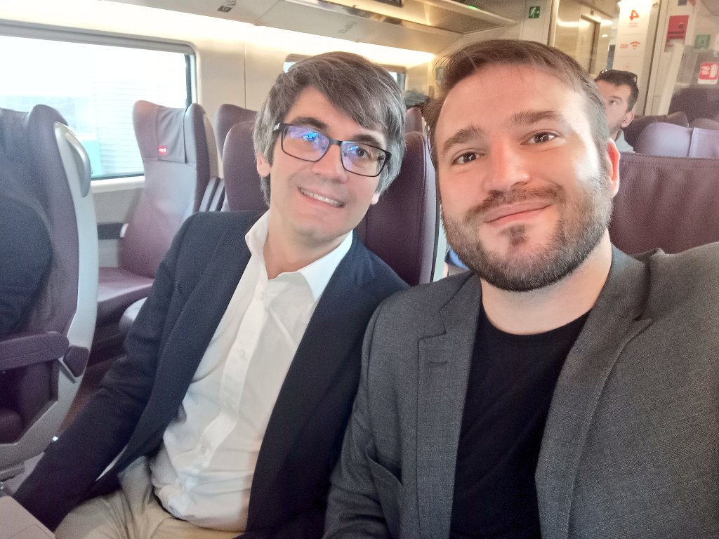 ManuelAlonsoUro's tweet photo. Estamos hoy ansiosos por empezar el IX Curso de Cirugía Protésica y Reconstructiva Urogenital

Un año más nos ilusiona volver a la ciudad condal y a @hospitalclinic a participar en esta maravillosa actividad promovida por el Dr @JosepTorremade

#androgy #surgey @BorjaGarcaGmez1 https://t.co/1PiNUN0RJY