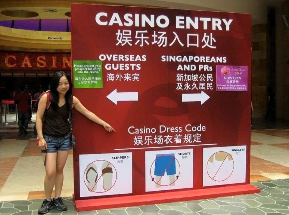 Salim_Iskandar's tweet image. Ini dress code Casino.  

Tapi yalah, apa boleh kita buat!? Mereka berkuasa, kan?