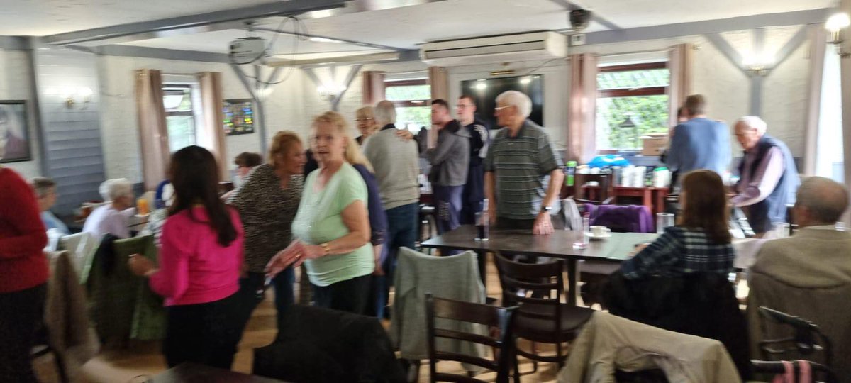 ButterfliesDSAG's tweet photo. Did you know that studies have shown that people who are socially active are less likely to develop dementia? Butterflies Barnsley welcomes anyone who is socially isolated as well as those living with dementia.
#Dementia #EastDene #creativeminds #BoatmansRest https://t.co/HUby4nL0SZ
